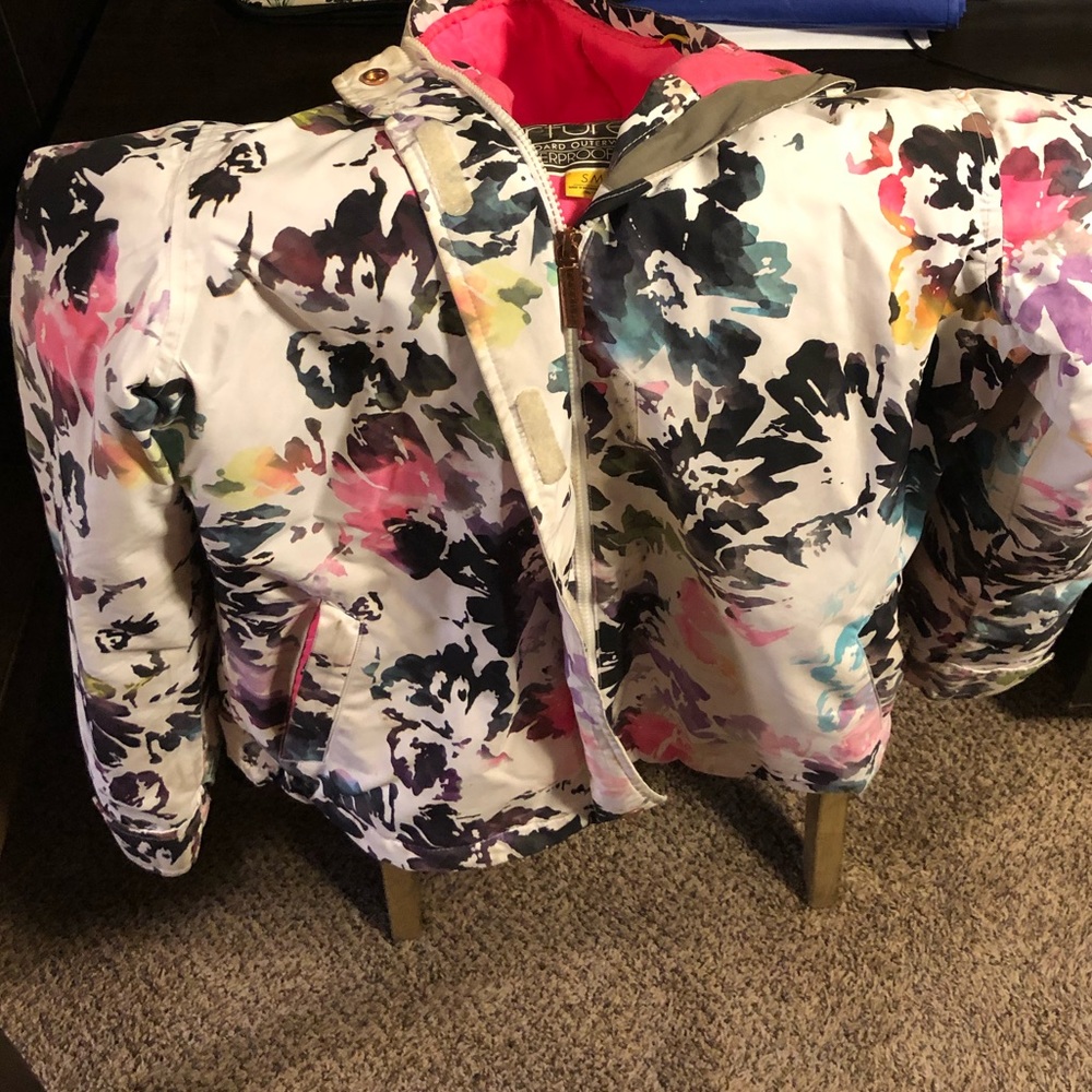 Snowboarding Jacket - Picture 2 of 5